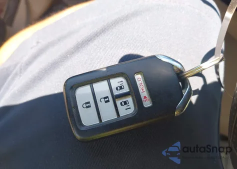 2016 Honda Odyssey Se из США, поврежденный, VIN 5FNRL5H34GB025201